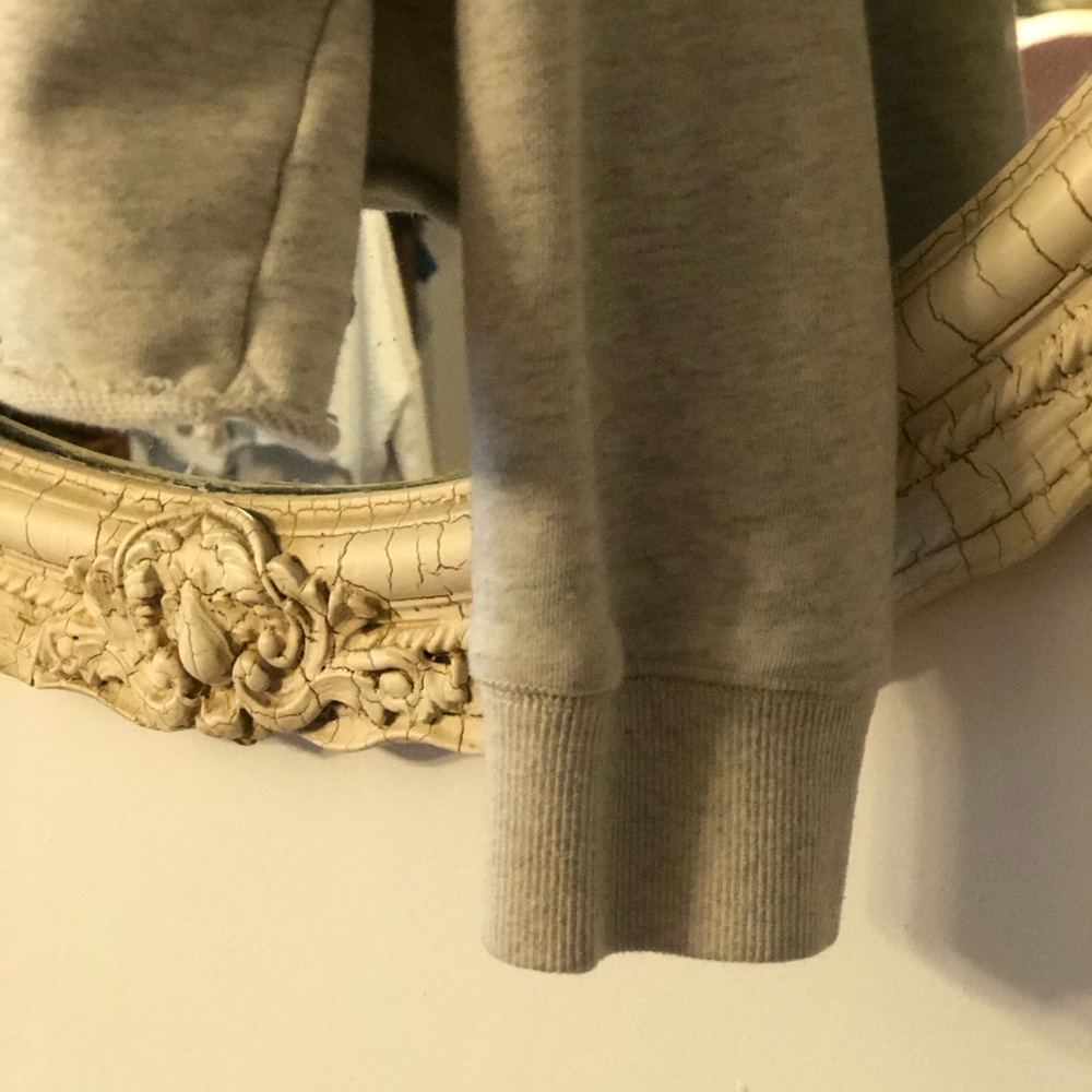 ⭐️NATURAL LIFE SWEATSHIRT - Picture 2 of 5